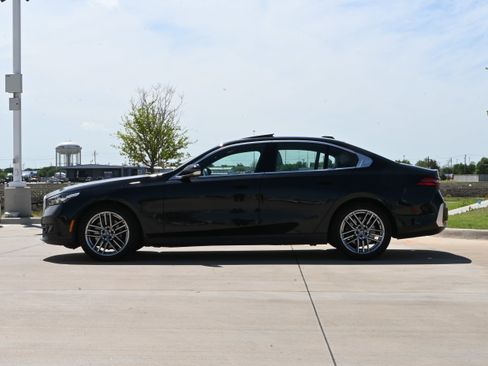 Certified 2024 BMW 530i w/ Convenience Package image 6