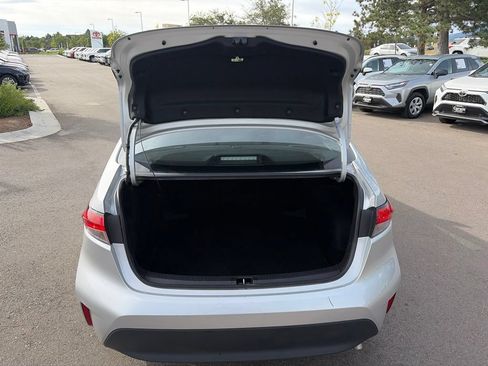 Used 2025 Toyota Corolla LE FWD image 18