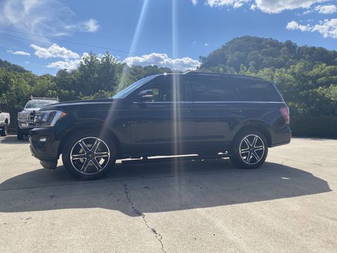 Used 2020 Ford Expedition Limited w/ Equipment Group 303A image 2