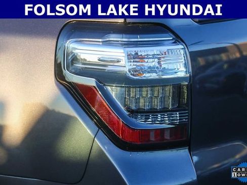 Used 2022 Toyota 4Runner SR5 image 10