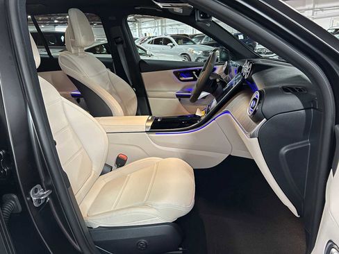 New 2025 Mercedes-Benz GLC 300 4MATIC image 12