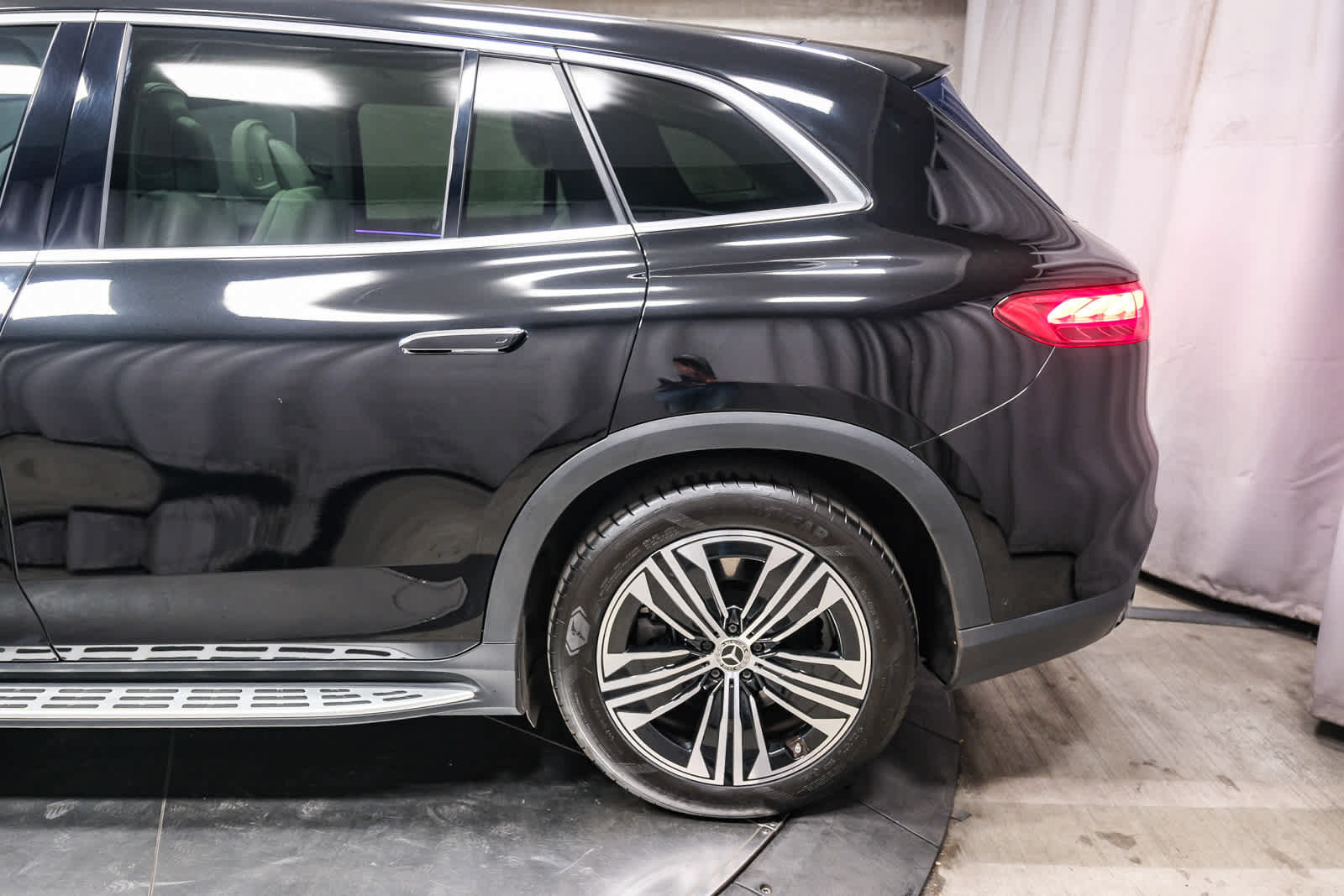 Certified 2023 Mercedes-Benz EQS 450+ SUV image 8