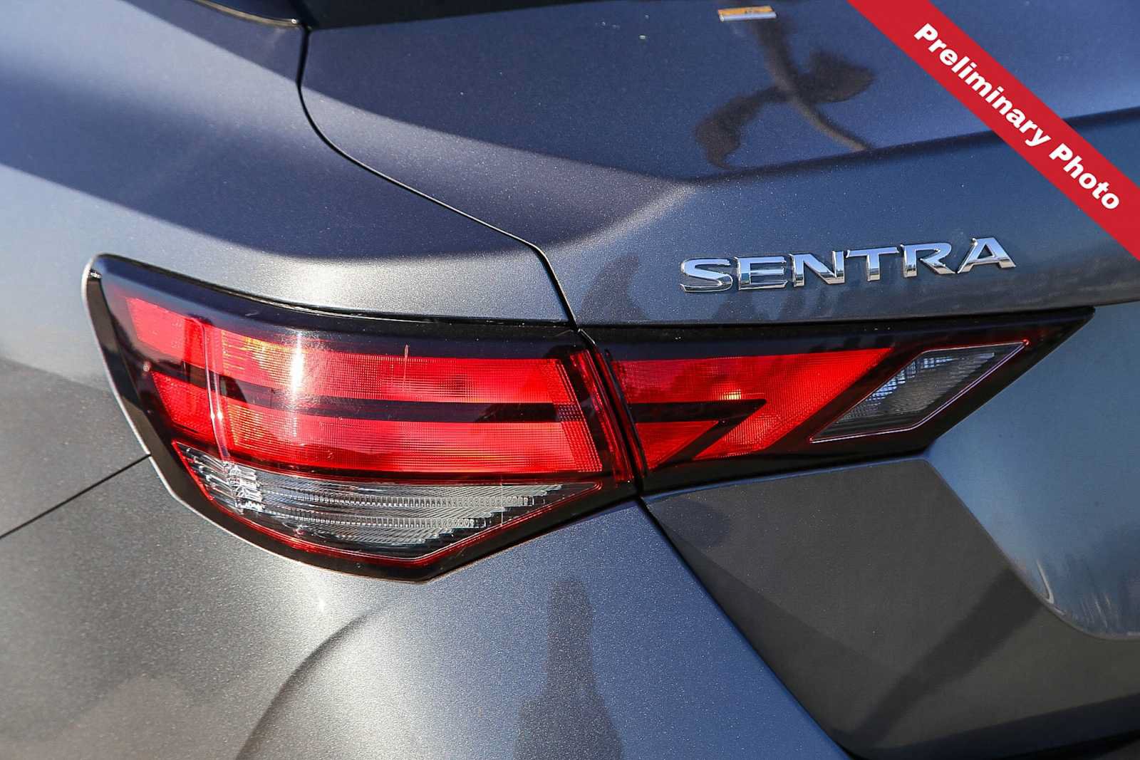 Used 2023 Nissan Sentra SV FWD image 9