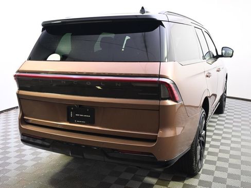 New 2026 Lincoln Navigator Black Label AWD/4WD image 6