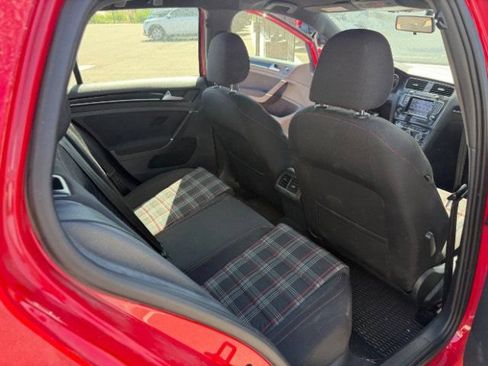 Used 2015 Volkswagen Golf 4-Door FWD image 29