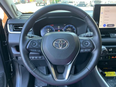 Used 2025 Toyota RAV4 Limited w/ Advanced Technology Package AWD/4WD image 9