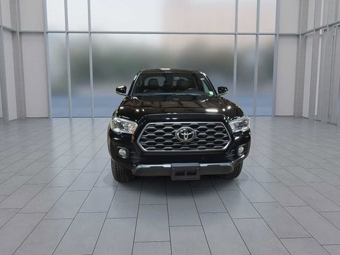 Used 2023 Toyota Tacoma TRD Off-Road w/ TRD Premium Off Road Package AWD/4WD image 3