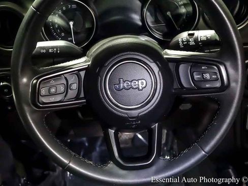 Used 2023 Jeep Wrangler Unlimited w/ Convenience Group AWD/4WD image 18