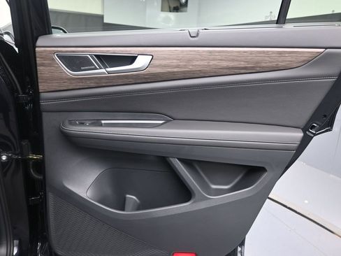 New 2025 Volkswagen Atlas SEL Premium R-Line image 29