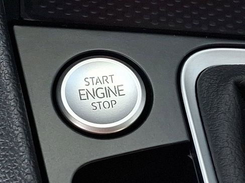 Certified 2025 Volkswagen Jetta GLI Autobahn w/ GLI Black Package image 23