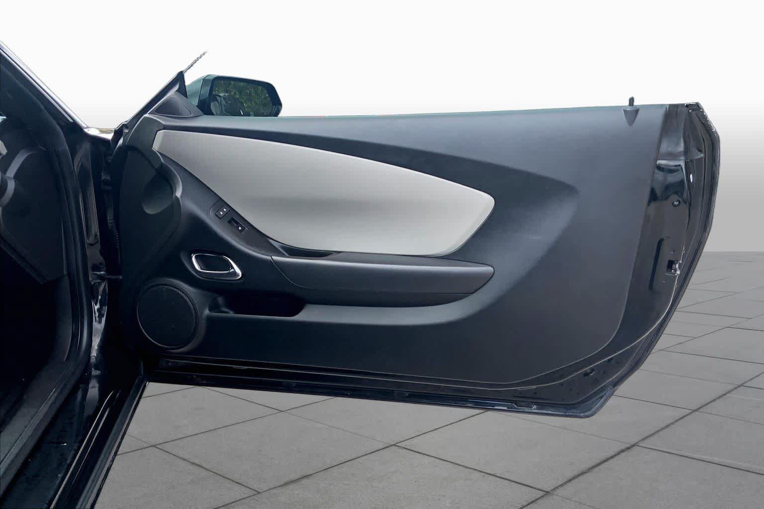 Used 2013 Chevrolet Camaro LS RWD image 21