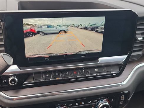 Used 2024 GMC Sierra 1500 SLT image 31