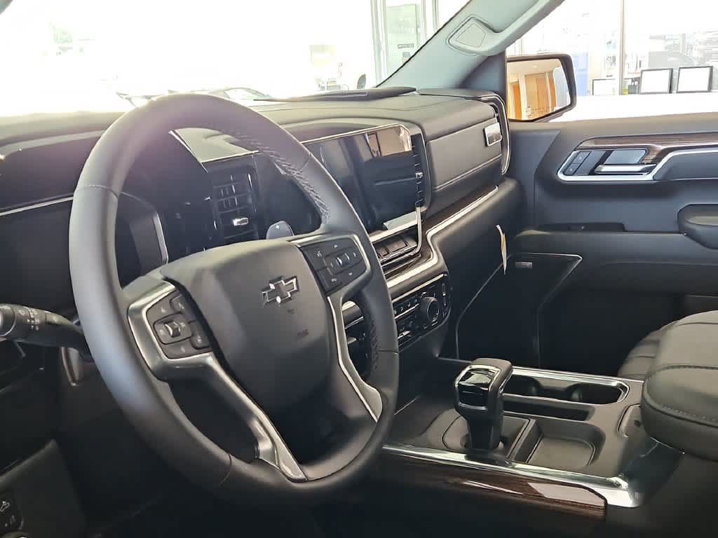 New 2026 Chevrolet Silverado 1500 RST AWD/4WD image 10