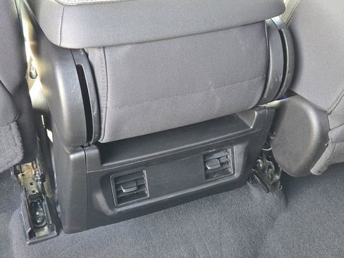 Used 2023 Chevrolet Silverado 1500 Custom image 17