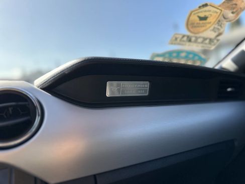 Used 2016 Ford Mustang Premium image 16