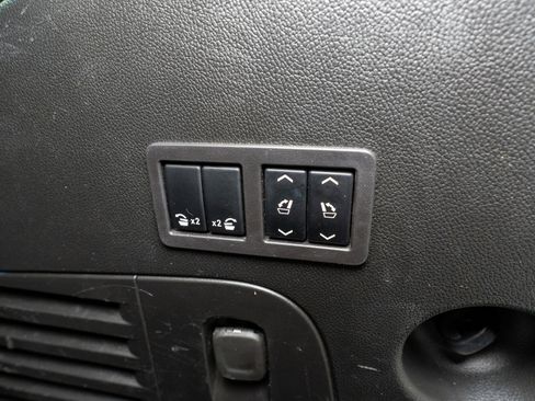 Used 2018 GMC Yukon SLT w/ Open Road Package image 37