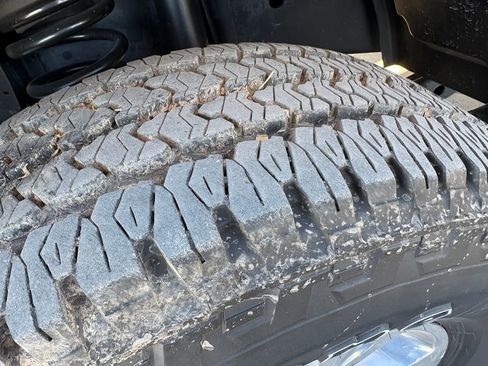 Used 2024 RAM 2500 Big Horn w/ Sport Appearance Package image 36