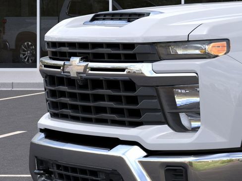 New 2026 Chevrolet Silverado 2500 LT image 13