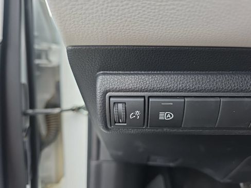 Used 2024 Toyota Corolla SE FWD image 15