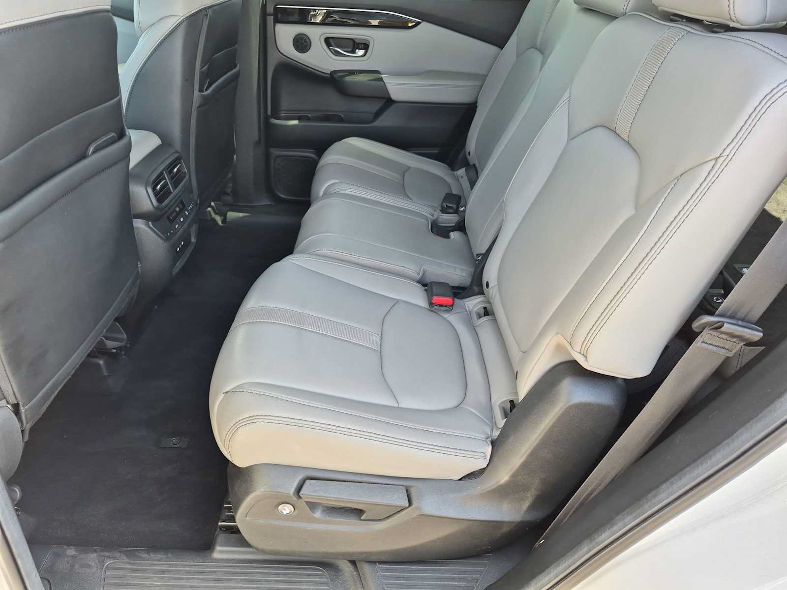 Certified 2024 Honda Pilot Touring image 19