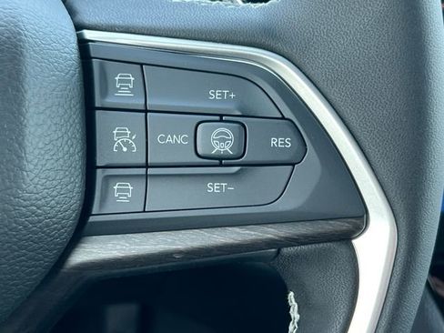 New 2026 Jeep Grand Cherokee L Limited AWD/4WD image 21