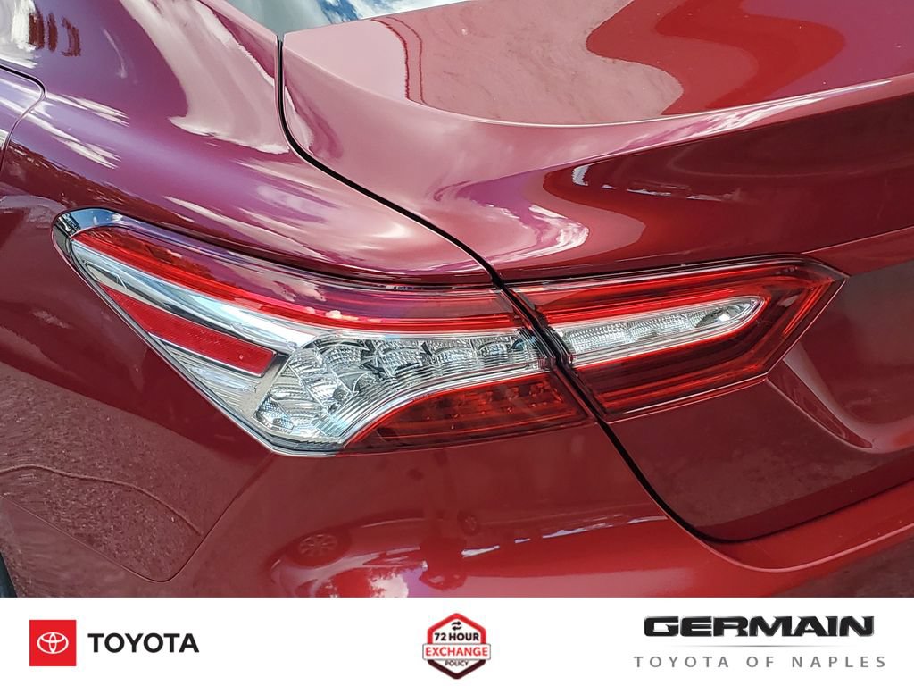 Used 2019 Toyota Camry XLE w/ Navigation Package FWD image 16