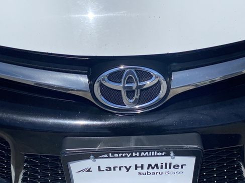Used 2015 Toyota Camry SE FWD image 24