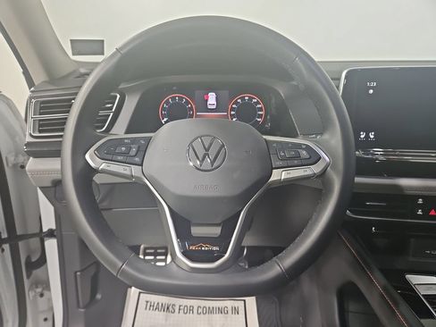 Used 2024 Volkswagen Atlas Peak Edition SEL AWD/4WD image 14