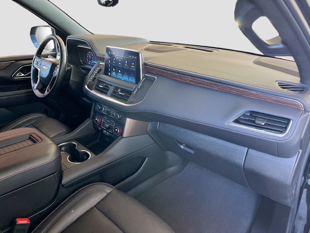 Used 2024 Chevrolet Suburban High Country AWD/4WD image 32