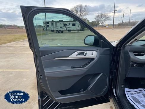 New 2026 Ford Explorer Active w/ Active Comfort Package RWD image 10