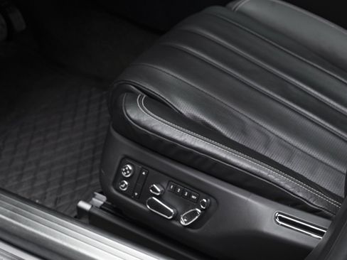Used 2014 Bentley Flying Spur W12 image 14