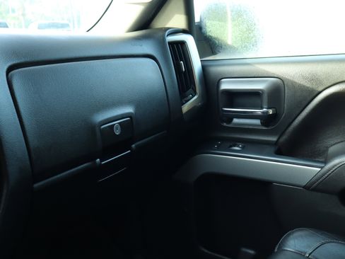 Used 2017 Chevrolet Silverado 1500 LT w/ All Star Edition AWD/4WD image 36