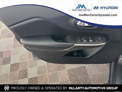 Used 2019 Jeep Cherokee Limited image 20