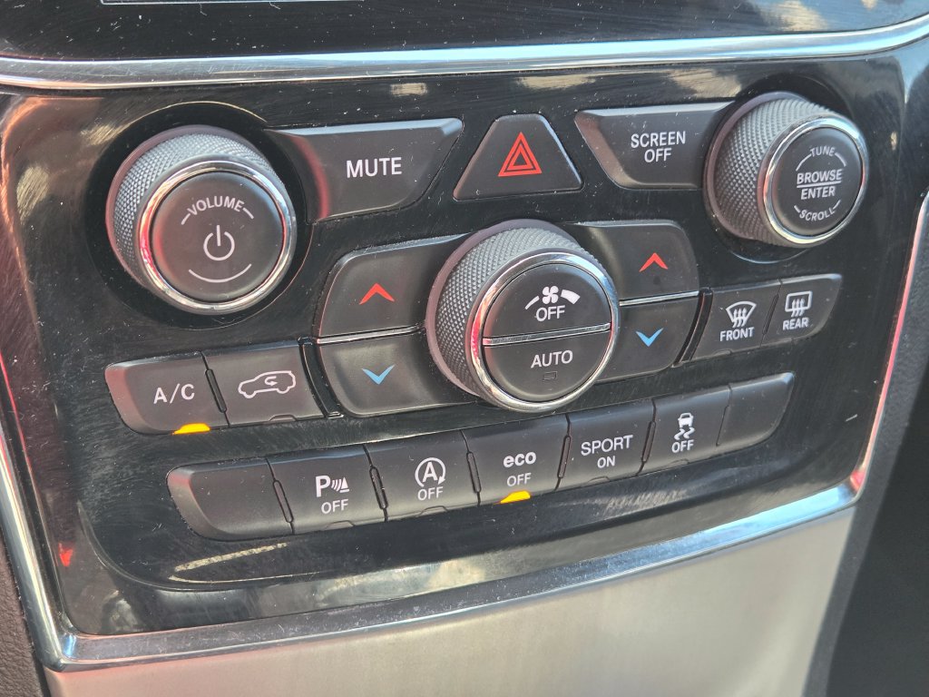 Used 2019 Jeep Grand Cherokee Altitude RWD image 27