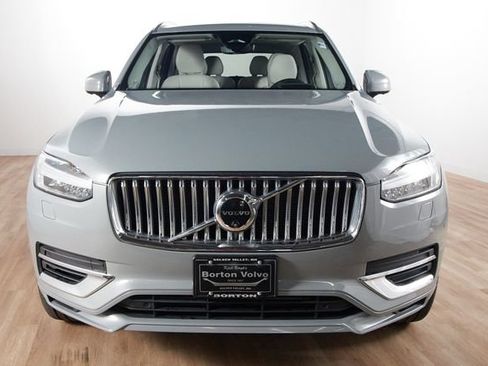 Used 2024 Volvo XC90 T8 Ultimate w/ Protection Package Premier AWD/4WD image 2