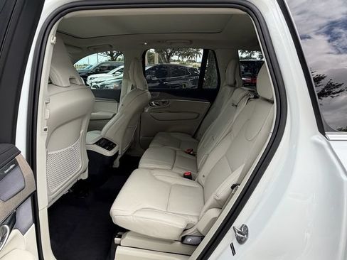 Certified 2025 Volvo XC90 B6 Ultra w/ Protection Package Premier AWD/4WD image 14