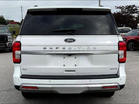 Certified 2024 Ford Expedition Max XLT RWD image 5