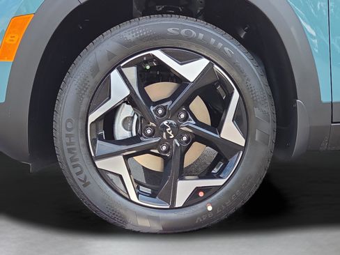 New 2026 Kia Seltos EX FWD image 43