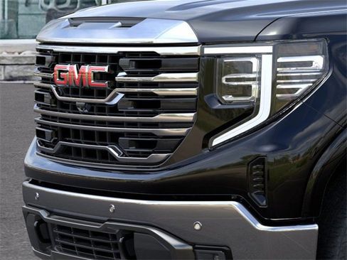New 2026 GMC Sierra 1500 SLT image 13