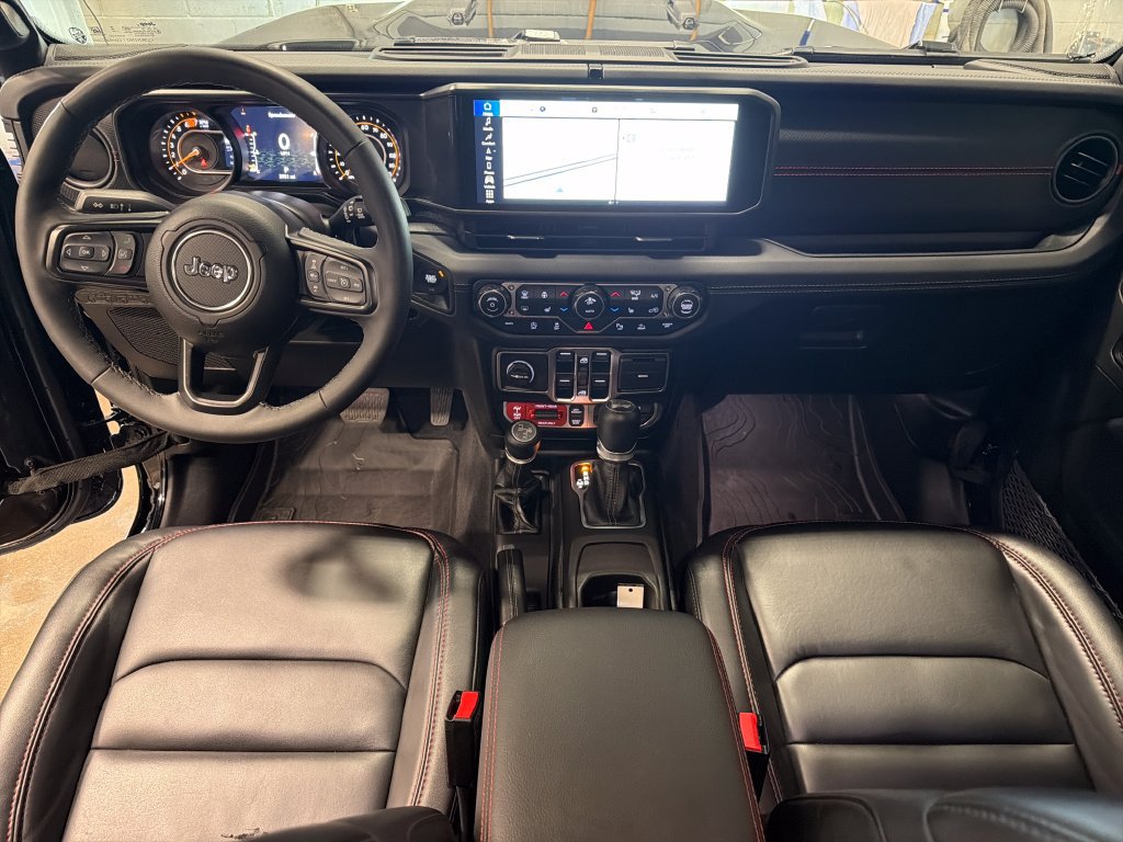 Used 2026 Jeep Wrangler Unlimited Rubicon AWD/4WD image 5