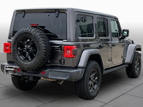 Used 2018 Jeep Wrangler Unlimited Sahara w/ Quick Order Package 24M Moab AWD/4WD image 12