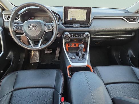 Used 2024 Toyota RAV4 Adventure image 11