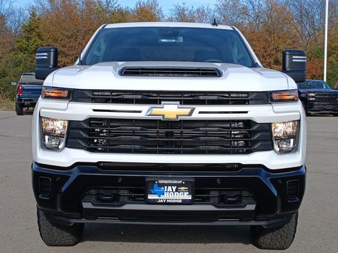 New 2026 Chevrolet Silverado 2500 Custom w/ Custom Value Package image 32