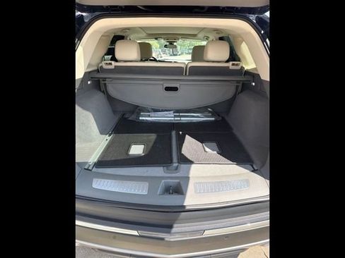 Certified 2024 Cadillac XT5 Premium Luxury FWD image 8