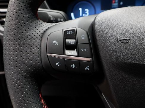 Certified 2025 Ford Escape ST-Line Elite w/ Premium Technology Package AWD/4WD image 29