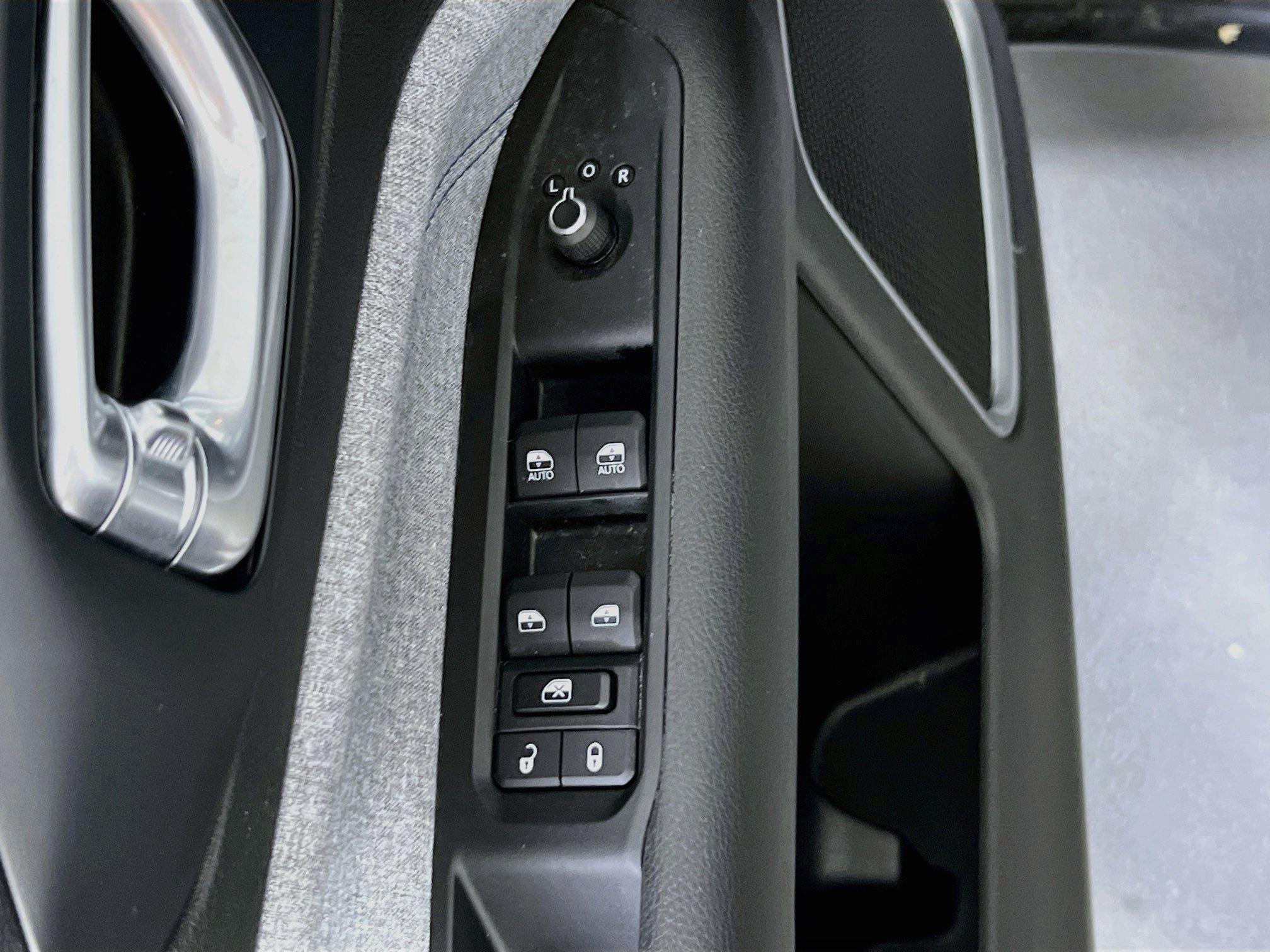 Used 2022 Jeep Compass Latitude w/ Convenience Group AWD/4WD image 17