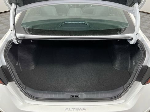 New 2025 Nissan Altima 2.5 SR image 24