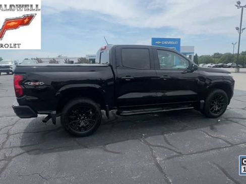 Used 2025 Chevrolet Colorado W/T w/ WT Custom Package AWD/4WD image 9
