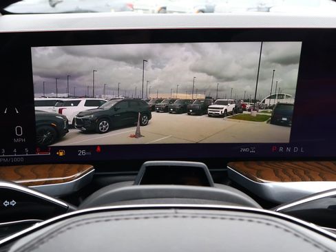 Used 2025 Cadillac Escalade Sport Platinum image 39