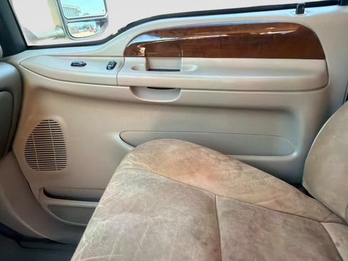 Used 2004 Ford F250 King Ranch AWD/4WD image 23